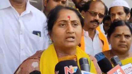 జగన్ వెన్నుపోటుకు బ్రాండ్ అంబాసిడర్: మంత్రి సవిత