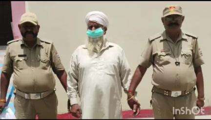 लक्सर: गोवर्धनपुर चौकी प्रभारी के नेतृत्व में पुलिस ने 30 लीटर कच्ची शराब और उपकरणों के साथ 1 नशा तस्कर को गिरफ्तार किया