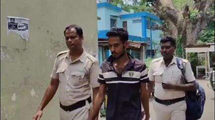 রানাঘাট ২: রানাঘাট 2 ব্লকের একাধিক জায়গায় বাইক চুরির অভিযোগে যুক্ত সন্দেহে এক যুবককে গ্রেফতার করলো ধানতলা থানার পুলিশ