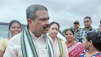 ରେଢାଖୋଲ: ଖଲିଆପାଲି ଛକରେ କେନ୍ଦ୍ର ଶିକ୍ଷାମନ୍ତ୍ରୀଙ୍କୁ ସ୍ୱାଗତ ସମ୍ବର୍ଦ୍ଧନା
