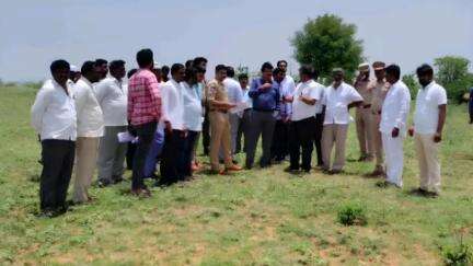 ఎం తుర్కపల్లి: తిరుమలాపూర్‌లో సీఎం సభ ఏర్పాట్లను పరిశీలించిన జిల్లా కలెక్టర్ హనుమంతరావు