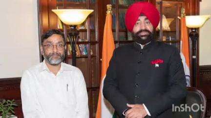 नैनीताल: राज्यपाल लेफ्टिनेंट जनरल गुरमीत सिंह से केंद्रीय शीतजल मात्स्यिकी अनुसंधान संस्थान भीमताल के निदेशक ने की मुलाकात
