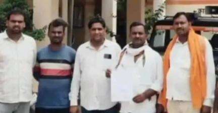 बांसडीह: सहतवार कस्बा स्थित चैन राम बाबा मंदिर पर युवक-युवतियों ने अश्लील गानों पर बनाई रील, लोगों ने पुलिस से की शिकायत