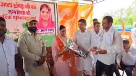 हिसार: प्रभुवाला में हिसार बीजेपी जिला अध्यक्ष ने 'एक पेड़-एक परिवार' मुहिम के तहत किया पौधारोपण