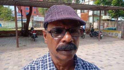କେନ୍ଦ୍ରାପଡା: ଚଟି ପୋଲରୁ ସାରଥୀ ଆଶ୍ରମ ପଛ ପଟ ପର୍ଯ୍ୟନ୍ତ ରାସ୍ତା କାର୍ଯ୍ୟ ନିମ୍ନମାନର, ମରାମତି ପାଇଁ ଦାବି କଲେ ସ୍ଥାନୀୟ ବାସିନ୍ଦା
