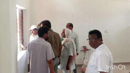 अजयगढ़: ग्राम धरमपुर में ₹37 लाख की लागत से बन रहे पंचायत भवन का जिला पंचायत CEO ने किया निरीक्षण, दिए आवश्यक दिशा निर्देश