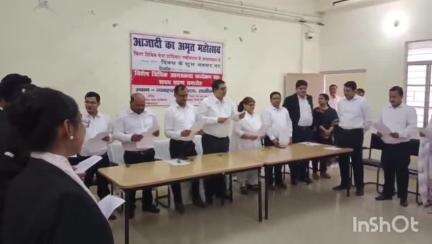 लखीसराय: जिला व्यवहार न्यायालय के सभागार में विश्व तंबाकू निषेध दिवस पर शपथ ग्रहण समारोह आयोजित