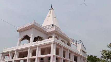 गुरुआ: बैजू धाम में शिव शक्ति महायज्ञ की तैयारी शुरू, भूमि पूजन और ध्वजारोहण के साथ हुआ शुभारंभ