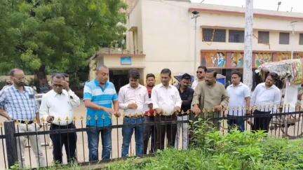 पाकुड़: पाकुड़ रेलवे स्टेशन पर बनेगा सेल्फी प्वाइंट और एटीएम, महीनों से लिफ्ट का काम है बंद