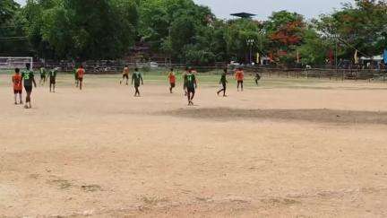 ஆரணி: டவுன் கோட்டை மைதானத்தில் ஆரணி கால்பந்து குழுவினர் நடத்தும் மாநில அளவிலான மூன்றாம் ஆண்டு கால்பந்து போட்டி
