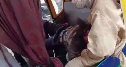 लालगंज: तरफकाजी के पास अनियंत्रित ऑटो ने खड़ी पिकअप वाहन में मारी जोरदार टक्कर, ऑटो सवार व्यक्ति गंभीर रूप से घायल