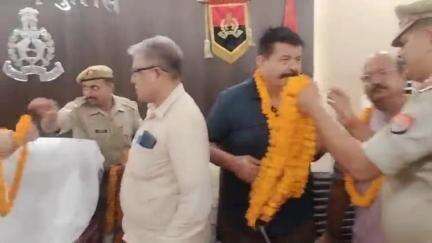 आज़मगढ़: जनपद से कुल दो उप-निरीक्षक, तीन मुख्य आरक्षी और एक लीडिंग फायरमैन पुलिस कर्मी हुए सेवानिवृत्त