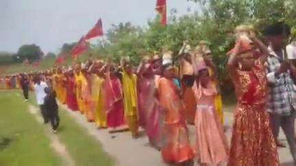 गुमला: कीता में 251 कलश यात्रा के साथ शिव मंदिर प्राण प्रतिष्ठा कार्यक्रम का शुभारंभ