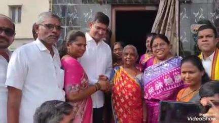 బాలకృష్ణరాజపురంలో పెన్షన్ల పంపిణీ కార్యక్రమంలో పాల్గొన్న మంత్రి కొండపల్లి శ్రీనివాస్