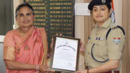 जोशियाड़ा: अनुचर राजेश्वरी देवी को पुलिस विभाग से सेवानिवृत्त होने पर दी गई भावभीनी विदाई