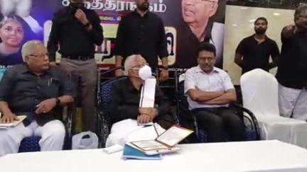 காட்பாடி: ஆப்ரேஷன் சிந்தூர் நடவடிக்கைக்கு யாருக்கும் கருத்து வேறுபாடு இருக்க முடியாது காட்பாடி சில்க் மில் பகுதியில் திராவிட கழக தலைவர் கி.வீரமணி பேட்டி