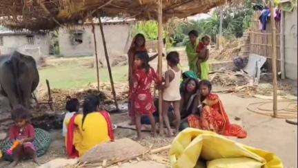 मझौलिया: शेख मझरिया वार्ड नंबर 4 में युवक का शव मिला, परिजनों ने लगाया हत्या का आरोप
