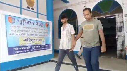 রানাঘাট ১: যুবতির সঙ্গে আর্থিক প্রতারণা ও ব্ল্যাকমেলের অভিযোগ, ঢাকা পাড়া থেকে গ্রেপ্তার যুবককে রানাঘাট আদালতে পাঠাল পুলিশ