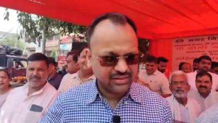 मुरादाबाद: नगर आयुक्त आवास पर तीन दबंगों ने जान से मारने की धमकी दी, नगर आयुक्त ने पूरे मामले की दी जानकारी
