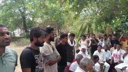 राजपुर: अहियापुर पहुंचे बक्सर सांसद सुधाकर सिंह, तिहरे हत्याकांड के पीड़ित परिजनों ने जताई नाराज़गी