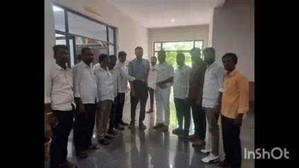 నవాబ్​పేట: తరిగోపులలో ఒక్క వరి బస్తా కూడా రైతుల నుంచి కొనుగోలు చేయలేదని బీఆర్ఎస్ నాయకులు కలెక్టర్‌కు ఫిర్యాదు