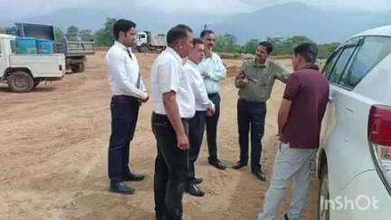 भवारना: प्रमुख अभियंता नरेंद्र पाल ने उपमंडल भवारना के तहत निर्माणाधीन हेलीपोर्ट का किया निरीक्षण