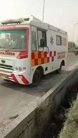 नेशनल हाईवे संख्या 48 के आतेला पुलिया के पास अनियंत्रित होकर पलटा मिनी ट्रक