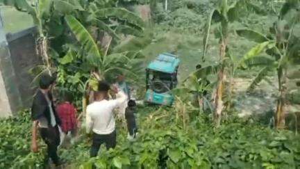 बंदरा: सिमरा सुहरगंज के पास ई-रिक्शा और बाइक की टक्कर, दो महिलाओं समेत पाँच घायल
