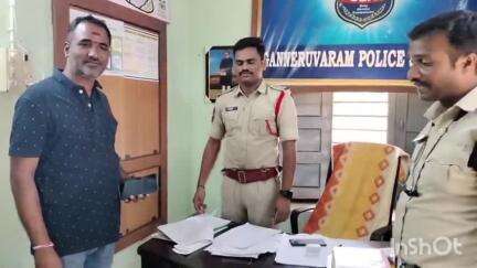 గన్నేరువరం: సీఈఆర్ సేవలను వినియోగించుకోవాలి.. ట్రైన్ ఎస్సై జువ్వాజి అరుణ్ కుమార్