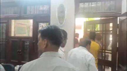 मुज़फ्फरनगर: भाजपा सभासद को चांटा मारने वाले हेड कांस्टेबल आदित्य कुमार को पुलिस की छवि धूमिल करने पर एसएसपी ने किया निलंबित