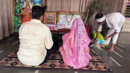 ભેસાણ: વિસાવદર, ભેસાણ વિધાનસભા  ઉમેદવારે માતાજીના દર્શન કરી ચૂંટણી ફોર્મ ભર્યું