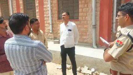पाली: जैतपुर क्षेत्र के सांकदड़ा में माइंस पर युवक की हुई मौत, पुलिस ने बांगड़ अस्पताल में कार्रवाई कर शव परिजनों को दिया