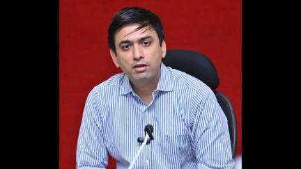 కలెక్ట సోమవారం జిల్లా కలెక్టర్ కార్యాలయంలో ప్రజా సంస్థల ఎన్నికల స్వీకరణ కలెక్టర్ సుమిత్ కుమార్
