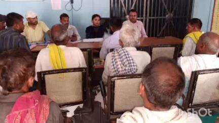कुर्था: कुर्था थाना परिसर में भूमि विवाद के निपटारे के लिए जनता दरबार का आयोजन