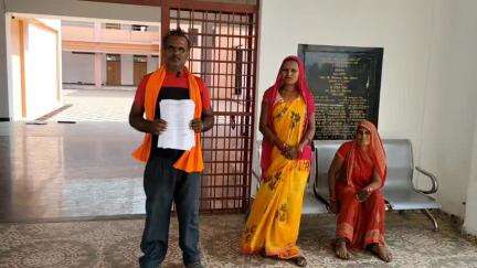 हनुमना: चरैया गांव: पत्नी को बिना तलाक दूसरी शादी कर रहा पति, पत्नी ने एसपी कार्यालय में लगाई गुहार