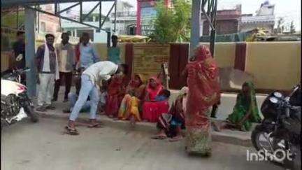 कुंडा: डिहवा जलालपुर में विवाहिता ने फांसी लगाकर दी अपनी जान, मायके के लोग जता रहे हत्या की आशंका