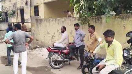 अकबरपुर: राबीबहाउद्दीनपुर गांव के निकट संदिग्ध परिस्थितियों में युवक की मौत, परिजनों में मचा कोहराम, पुलिस ने शव को पीएम भेजा