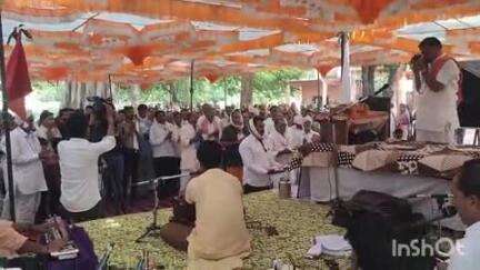 हरसूद: चारखेड़ा में तीन दिवसीय परचरी पुराण कथा के दूसरे दिन उमड़ी श्रद्धालुओं की भीड़