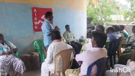 ఆలూరు: దేవనకొండలో పెండింగ్‌లో ఉన్న ఉపాధి హామీ వేతనాలు చెల్లించాలి: ఏపీ వ్యవసాయ కార్మిక సంఘం జిల్లా అధ్యక్షుడు వీరశేఖర్