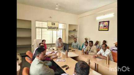 सरदारपुर: सरदारपुर में माही नदी के गहरी करण कार्य को लेकर हुई बैठक, विधायक प्रताप ग्रेवाल व SDM हुए शामिल