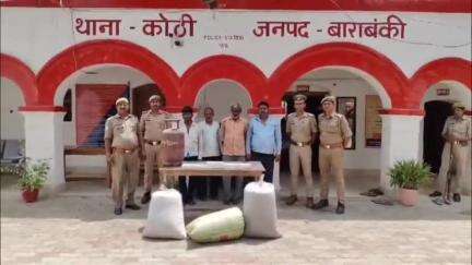 हैदरगढ़: टेडवा मोड़ तिराहे के पास पुलिस ने चोरी की 6 घटनाओं का अनावरण करते हुए 4 अभियुक्तों को किया गिरफ्तार