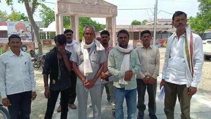 मंझनपुर: चक थाम्भा के ग्रामीणों ने आरोप लगाया, प्रधान ने बिना काम कराए किया भुगतान, डीएम से की शिकायत