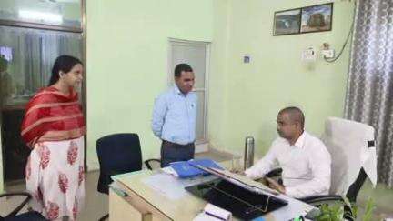 मोहनिया: कैमूर जिलाधिकारी सावन कुमार ने नगर पंचायत मोहनिया का निरीक्षण किया, कहा- कई नियुक्तियां बिना सार्वजनिक विज्ञापन के हुई हैं