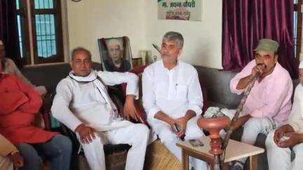 शामली: शामली विधायक प्रसन्न चौधरी ने जनचौपाल में सुनीं समस्याएं, अधिकारियों को त्वरित निस्तारण के निर्देश दिए