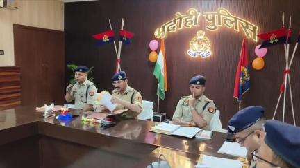 ज्ञानपुर: डीआईजी मिर्जापुर ने ज्ञानपुर पुलिस लाइन का वार्षिक निरीक्षण किया, नवीनीकृत सभागार का उद्घाटन