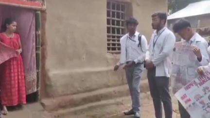 মোহনপুর: বিশ্ব তামাক দিবস উপলক্ষে কোলকলিয়ায় চিকিৎসক এবং শিক্ষার্থীদের সচেতনতামূলক কর্মসূচি