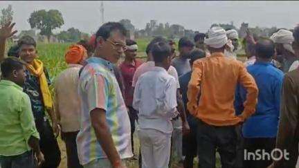 हर्रैया: परसरामपुर ब्लॉक के सुकरौली कुंवर में सार्वजनिक रास्ते का सीमांकन कार्य शुरू, मौके पर मौजूद रहे अधिकारी