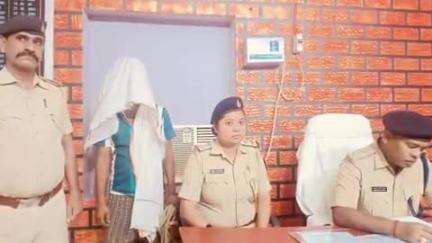 फुलवरिया: बंशी बतरहा बाजार में दो जगहों पर हुई चोरी का पुलिस ने किया खुलासा, चोर गिरफ्तार, सामान बरामद