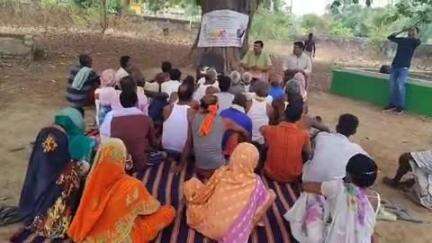 मोदनगंज: काजीसराय एवं अमथुआ में किसान चौपाल संपन्न, किसानों को दी गई जानकारी