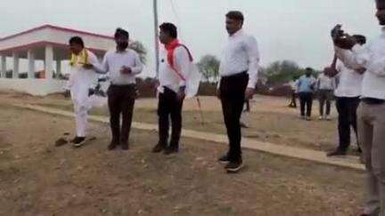 कवर्धा: डिप्टी सीएम विजय शर्मा ने डंगनिया में तालाब खनन कार्यों का किया निरीक्षण, 23 पंचायतों में हो रहा तालाब खनन जीर्णोद्धार